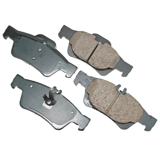 AKEEUR986.jpg